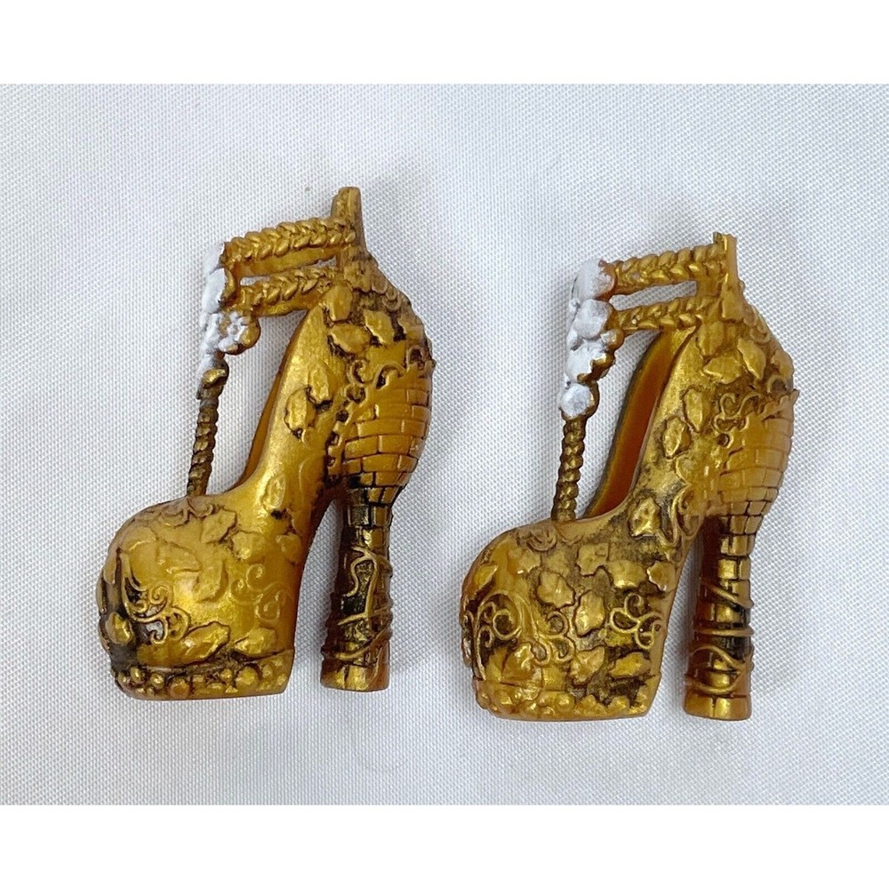 Ever After High Holly O'Hair High Heel Gold Doll Shoes First Chapter